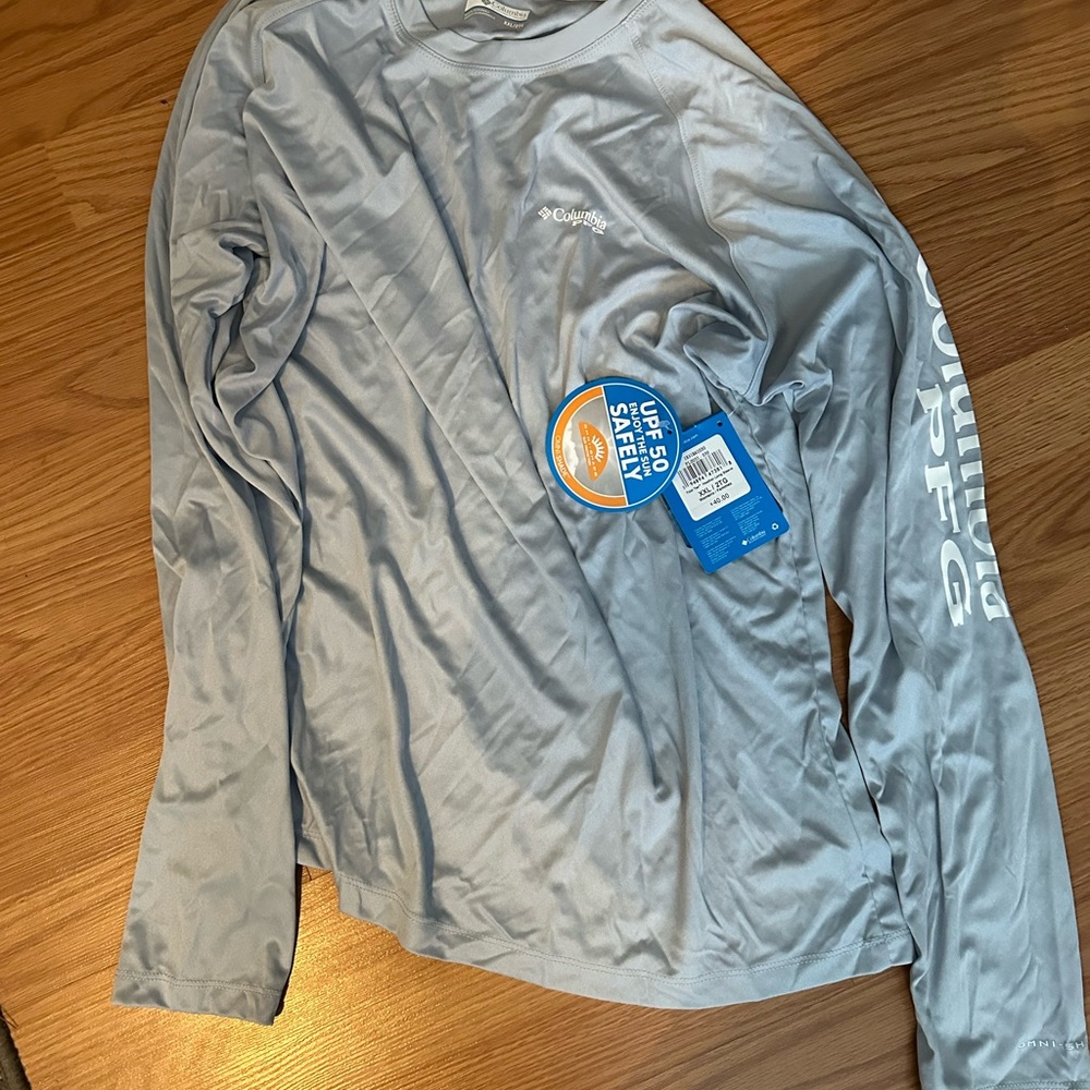 NWT Columbia Long Sleeve Gray Shirt PFG